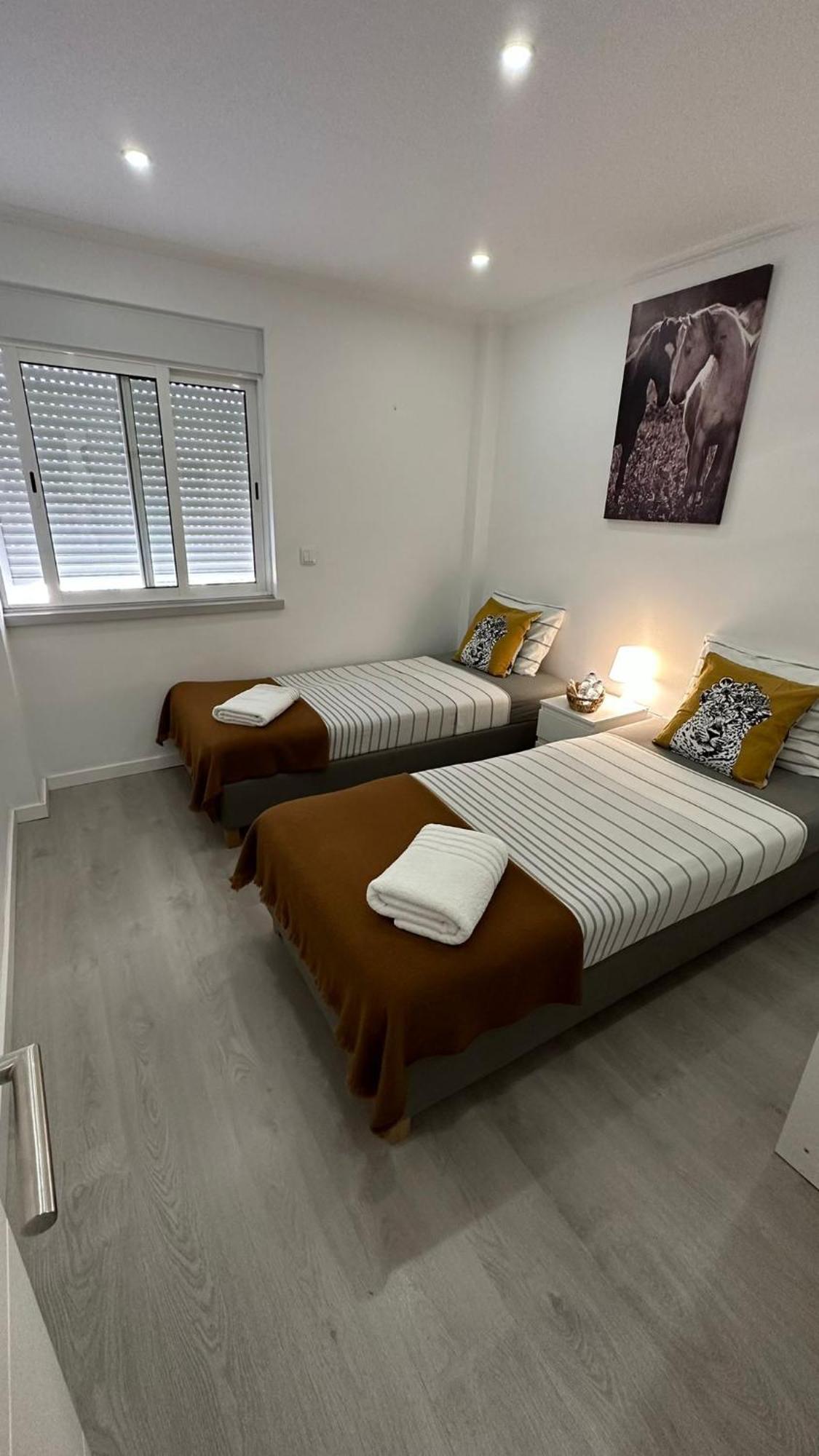 Airport Room Лиссабон Экстерьер фото