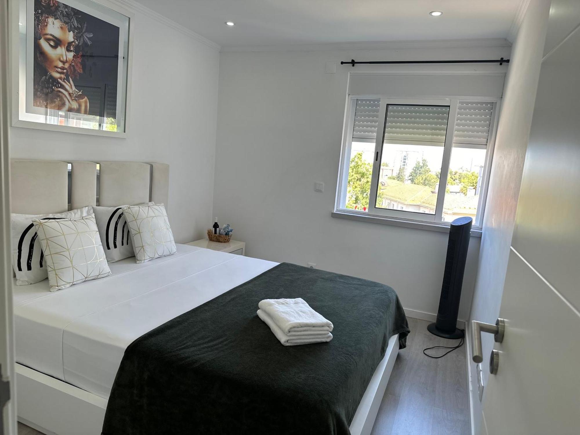 Airport Room Лиссабон Экстерьер фото
