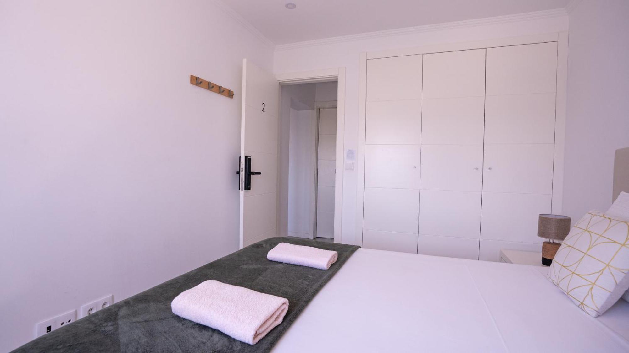 Airport Room Лиссабон Экстерьер фото